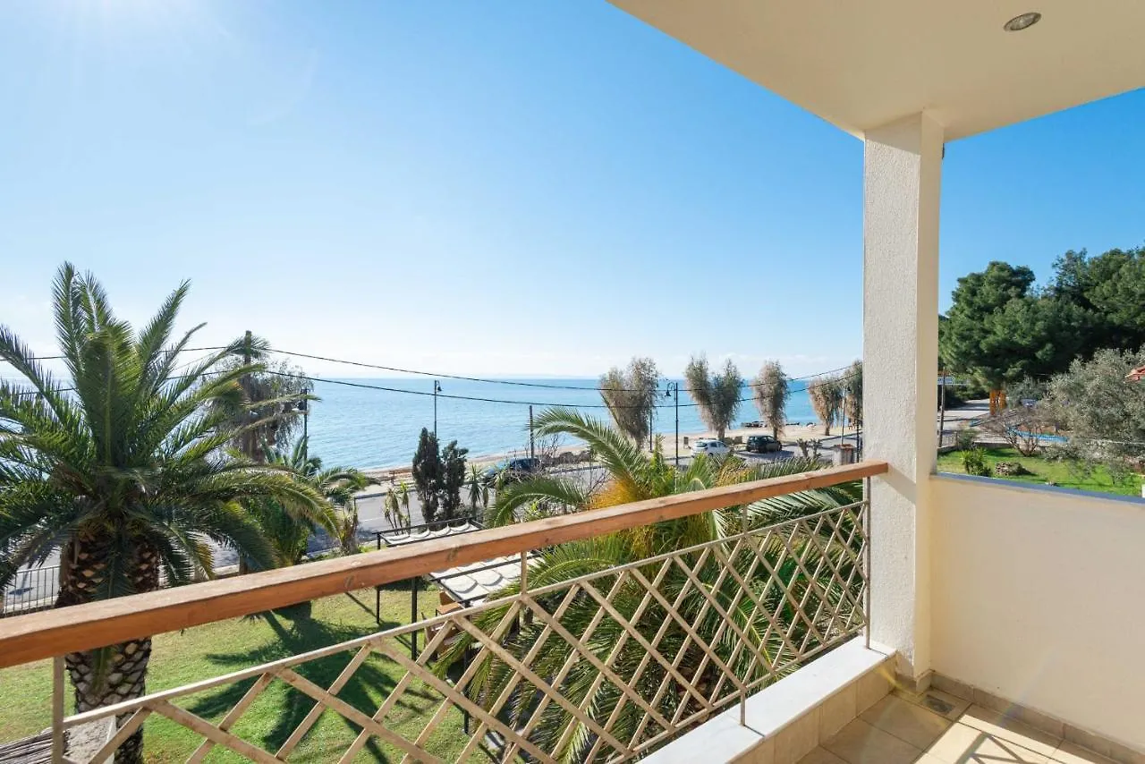 Vitamin Sea Beachfront Villa, Sithonia #Feelslikehome Metamorfosi  Villa Metamorfosi (Sithonia)